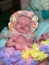 Load image into Gallery viewer, CUSTOM full body silicone kit Isabella sleeping in soft blend with hair