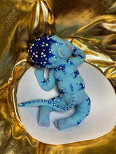 Load image into Gallery viewer, AVAILABLE full body silicone mini doll Laney (avatar inspired)