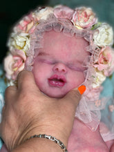 Load image into Gallery viewer, CUSTOM full body silicone kit Isabella sleeping in soft blend with hair