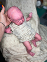 Load image into Gallery viewer, AVAILABLE Vinyl reborn Americus SOLD OUT LIMITED EDITION(sculpted by Laura Lee Eagles, brought to life by Nadine Dolotova)