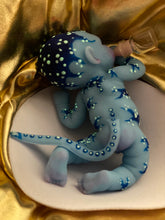 Load image into Gallery viewer, AVAILABLE full body silicone mini doll Laney (avatar inspired)