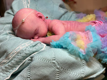 Load image into Gallery viewer, CUSTOM full body silicone kit Isabella sleeping in soft blend with hair