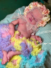 Load image into Gallery viewer, CUSTOM full body silicone kit Isabella sleeping in soft blend with hair