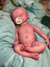 Load image into Gallery viewer, CUSTOM full body silicone kit Isabella sleeping in soft blend with hair