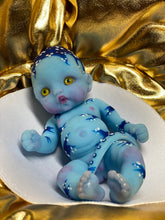 Load image into Gallery viewer, AVAILABLE full body silicone mini doll Laney (avatar inspired)
