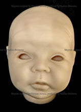 Load image into Gallery viewer, BLANK vinyl kit Mayven by Viviane Aleluia (includes: vinyl head, full limbs, non gender belly plate & fabric body)