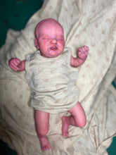 Load image into Gallery viewer, AVAILABLE Vinyl reborn Americus SOLD OUT LIMITED EDITION(sculpted by Laura Lee Eagles, brought to life by Nadine Dolotova)