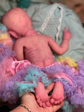 Load image into Gallery viewer, CUSTOM full body silicone kit Isabella sleeping in soft blend with hair