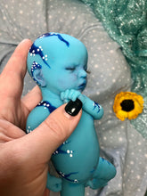Load image into Gallery viewer, CUSTOM Prototype full body silicone mini kit Kenzo fantasy avatar inspired 8” in super soft blend