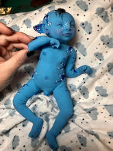 Load image into Gallery viewer, Custom Full body silicone avatar Na'vi fantasy baby 9.4" rooted head