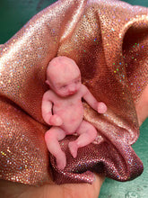 Load image into Gallery viewer, Custom full body silicone micro kit Zada (baby girl) in super soft blend with 3D skin effect