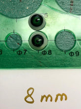 Load image into Gallery viewer, Dolls eyes 8 mm small pupil