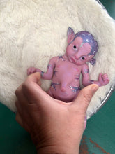 Load image into Gallery viewer, Custom Full body silicone avatar Na'vi fantasy baby doll 9.4"