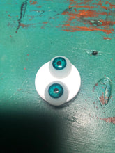Load image into Gallery viewer, Dolls eyes 16mm