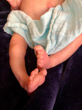 Load image into Gallery viewer, AVAILABLE Vinyl reborn Birdie (sculpted by Laura Lee Eagles, brought to life by Nadine Dolotova)