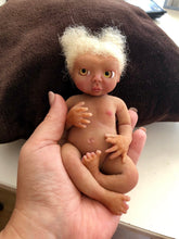 Load image into Gallery viewer, Award winning Full body silicone mini baby girl Toni awake 6.5"