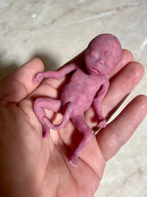 Load image into Gallery viewer, AVAILABLE full body silicone mini kit Leo( baby boy) in super soft blend with 3D skin effect - project “I exist!”