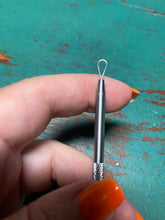 Load image into Gallery viewer, Sculpting tool (small loop) &amp; needle medium size
