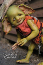 Load image into Gallery viewer, BLANK vinyl kit Bluebell by Viviane Aleluia (includes: vinyl head, full limbs, non gender belly plate, fabric body &amp; SHIPPING)
