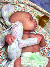 Load image into Gallery viewer, CUSTOM BOO BOO full body silicone kit Amari sleeping in SUPER soft blend

