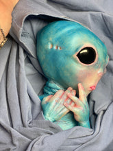 Load image into Gallery viewer, CUSTOM BLUE Full body silicone fantasy alien baby (girl/ boy/ non gender)
