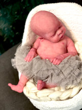 Load image into Gallery viewer, CUSTOM BOO BOO full body silicone kit Minou sleeping in SUPER soft blend
