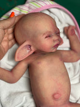 Load image into Gallery viewer, AVAILABLE full body silicone baby fairy LILA in soft blend BALD
