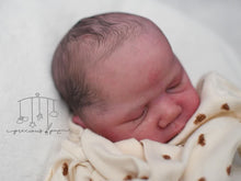 Load image into Gallery viewer, BLANK vinyl kit Wendy  18” by Viviane Aleluia
