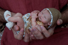 Load image into Gallery viewer, Reborn blank (unpainted) vinyl kit Arisha 11”
