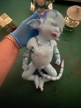 Load image into Gallery viewer, Custom full body silicone avatar inspired baby LILA in soft blend BALD
