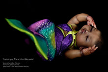 Load image into Gallery viewer, Reborn fantasy vinyl kit Tarni the mermaid by Nadine Dolotova
