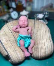 Load image into Gallery viewer, CUSTOM full body silicone baby Gracie (baby girl) in SUPER soft blend
