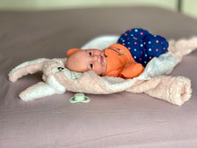 Load image into Gallery viewer, CUSTOM VINYL cuddle baby Little Lisa sculpt
