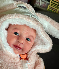 Load image into Gallery viewer, CUSTOM VINYL cuddle baby Little Lisa sculpt
