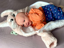 Load image into Gallery viewer, CUSTOM VINYL cuddle baby Little Lisa sculpt
