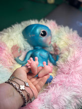 Load image into Gallery viewer, CUSTOM BLUE Full body silicone fantasy alien baby (girl/ boy/ non gender)
