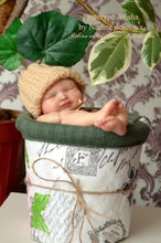 Load image into Gallery viewer, Reborn blank (unpainted) vinyl kit Arisha 11”
