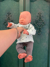 Load image into Gallery viewer, CUSTOM Vinyl reborn Maeum SOLD OUT LIMITED EDITION(sculpted by Irina Kondrashova, brought to life by Nadine Dolotova)
