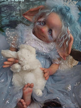 Load image into Gallery viewer, BLANK vinyl kit Bluebell by Viviane Aleluia (includes: vinyl head, full limbs, non gender belly plate, fabric body &amp; SHIPPING)

