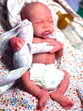 Load image into Gallery viewer, CUSTOM BOO BOO full body silicone kit Amari sleeping in SUPER soft blend
