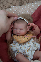 Load image into Gallery viewer, Reborn blank (unpainted) vinyl kit Arisha 11”
