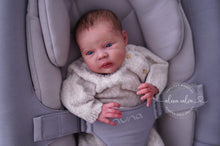 Load image into Gallery viewer, BLANK vinyl kit Mayven by Viviane Aleluia (includes: vinyl head, full limbs, non gender belly plate &amp; fabric body)
