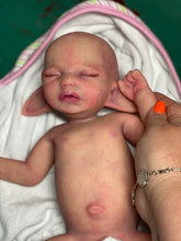 Load image into Gallery viewer, AVAILABLE full body silicone baby fairy LILA in soft blend BALD
