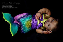 Load image into Gallery viewer, Reborn fantasy vinyl kit Tarni the mermaid by Nadine Dolotova
