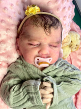 Load image into Gallery viewer, AVAILABLE Prototype silicone cuddle baby Wendy in super soft blend
