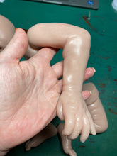 Load image into Gallery viewer, Boo boo BLANK partial silicone baby  Mayven by Viviane Aleluia (includes: silicone head, full silicone limbs)
