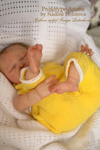 Load image into Gallery viewer, Reborn blank (unpainted) vinyl kit Arisha 11”
