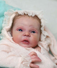 Load image into Gallery viewer, BLANK vinyl kit Mayven by Viviane Aleluia (includes: vinyl head, full limbs, non gender belly plate &amp; fabric body)
