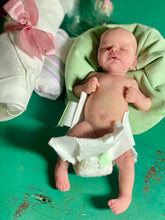 Load image into Gallery viewer, CUSTOM full body silicone mini kit Paris  10.5” in soft blend
