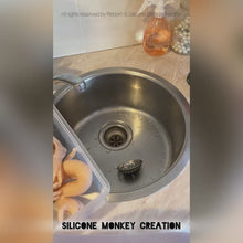 Load and play video in Gallery viewer, Silicone Painting Tutorial (ALTERNATIVE: ANIMAL/FANTASY)
